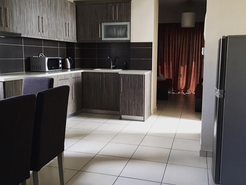 Mc Queen Rooms & Apartments Atenas Exterior foto