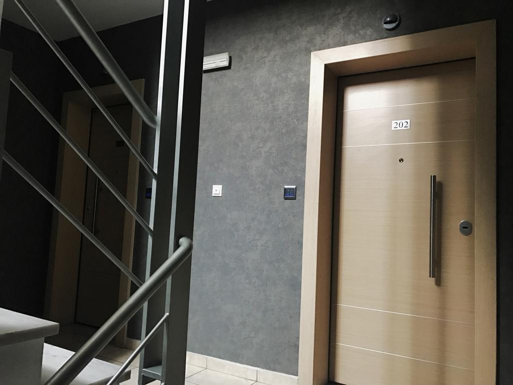 Mc Queen Rooms & Apartments Atenas Exterior foto
