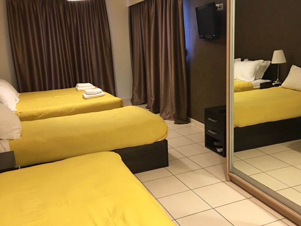 Mc Queen Rooms & Apartments Atenas Exterior foto