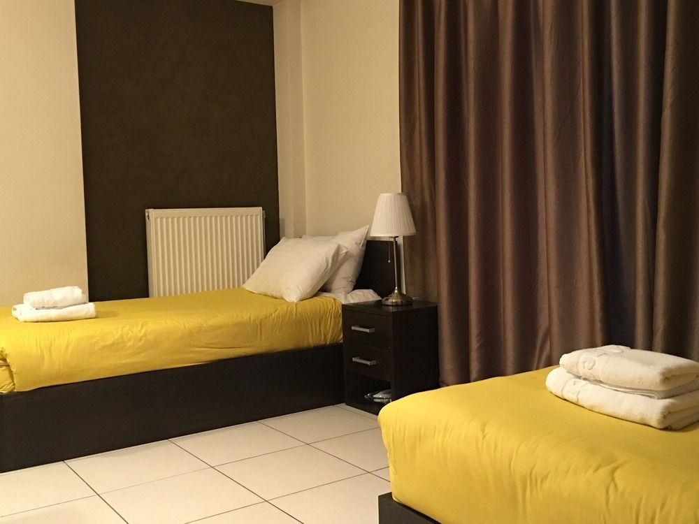 Mc Queen Rooms & Apartments Atenas Exterior foto